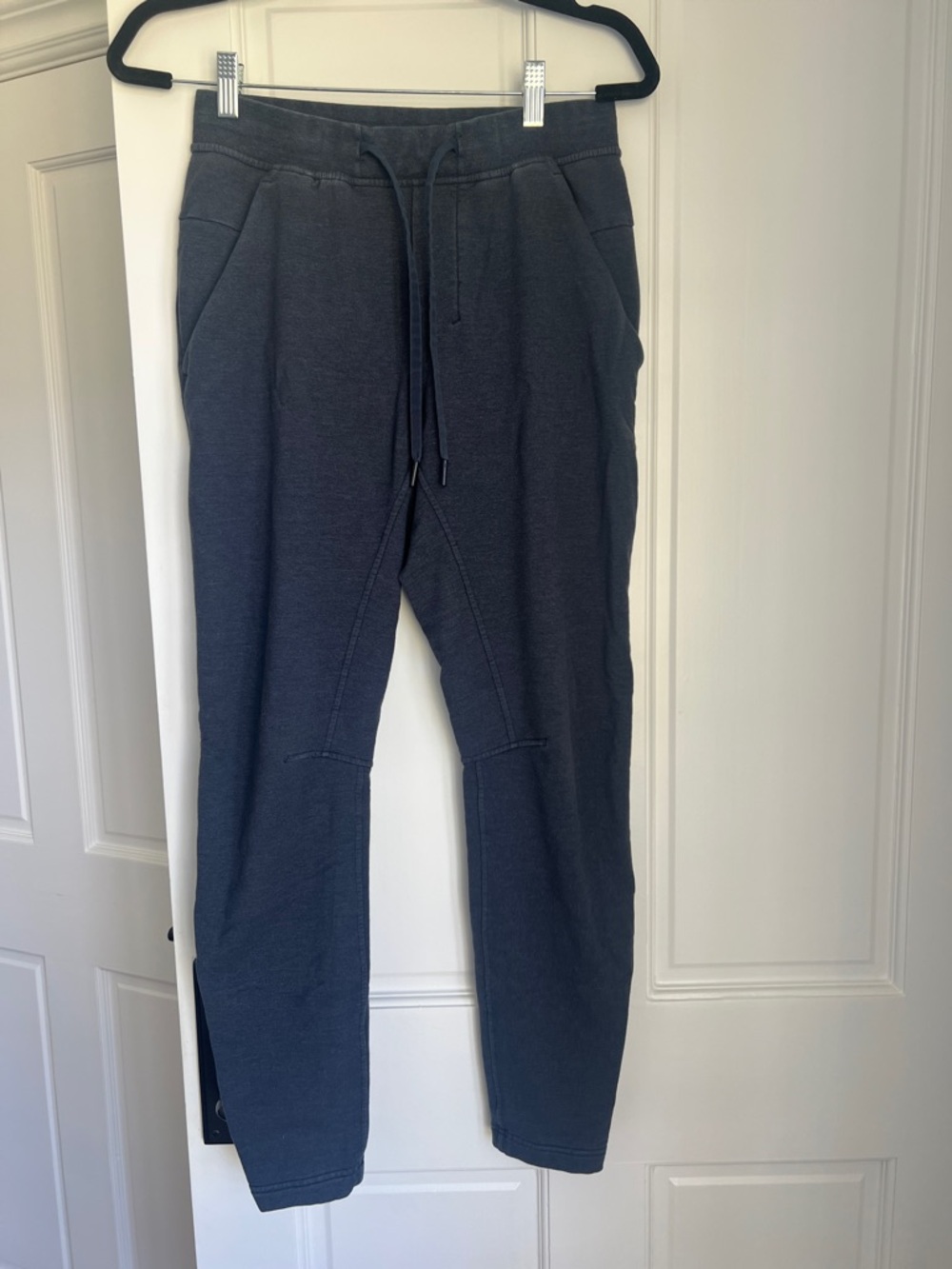 Lululemon Small Men's Drawstring Jogger Pants -dark blue